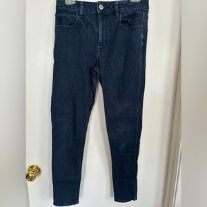 American Eagle Outfitters, high rise Jegging, dark wash, size 8 regular